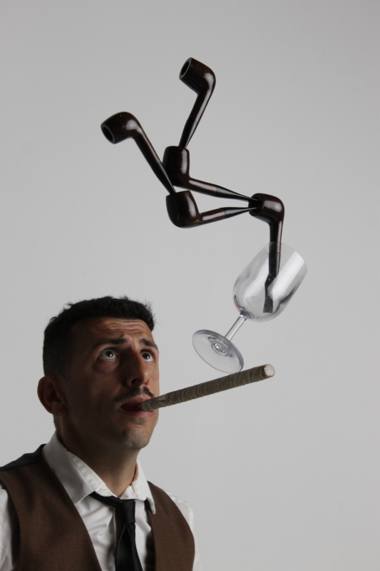 cb_gentleman-juggler02
